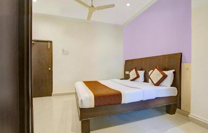 Blossoms Room The Plaza-Luxury Collection- Lakdikapul Haiderabad Buitenkant foto
